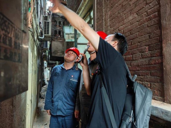 金鼎配资 关岭供电局:完成榕江10千伏线路复电 暖心服务解决银行用电难题